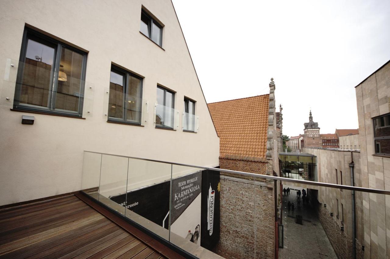 Bh Properties, Apartamenty Teatr Wybrzeze Srodmiescie Danzig Exterior foto