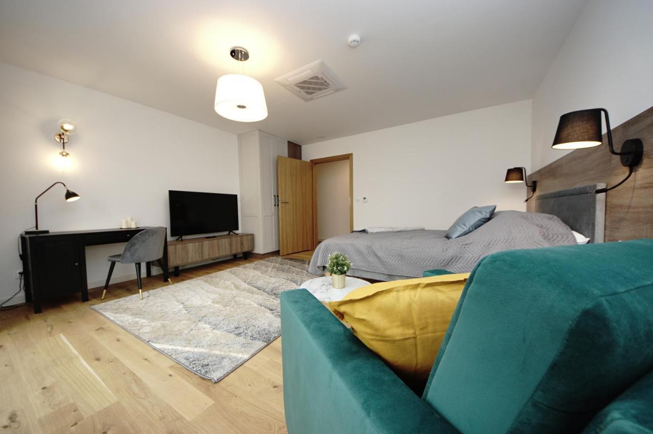 Bh Properties, Apartamenty Teatr Wybrzeze Srodmiescie Danzig Exterior foto
