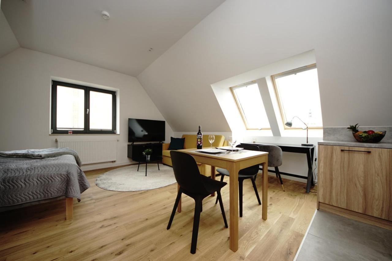 Bh Properties, Apartamenty Teatr Wybrzeze Srodmiescie Danzig Exterior foto
