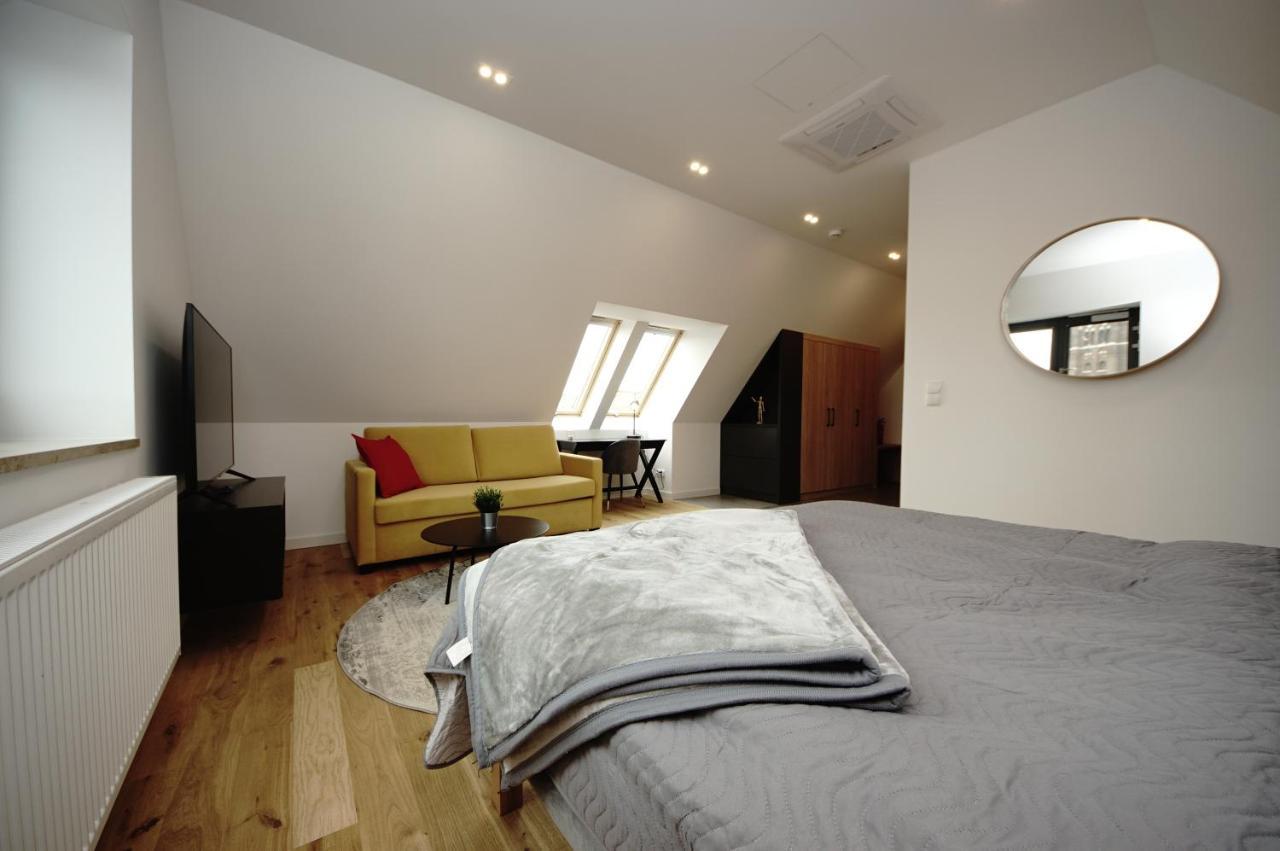 Bh Properties, Apartamenty Teatr Wybrzeze Srodmiescie Danzig Exterior foto